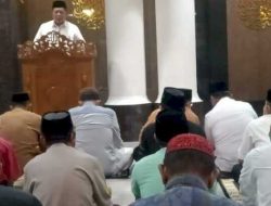 Tarawih Pertama di Masjid Agung, Bupati Soppeng : Perbanyak Amal Ibadah