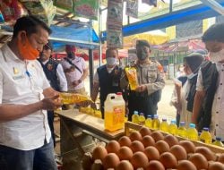 Tim Gabungan TPID dan Kepolisian Sidak Pedagang Minyak Goreng di Polman