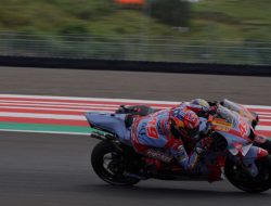 Quartararo Raih Pole Position, Menparekraf Undang Pengelola Homestay Nonton MotoGP di Mandalika