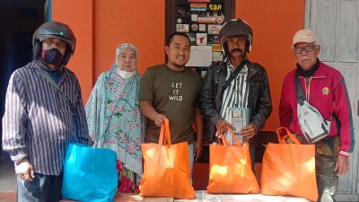 PWI Pinrang Door to Door Bantu Loper dan Keluarga Wartawan