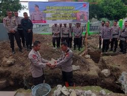 Danyon Brimob Parepare lakukan Peletekan Batu Pertama Pembangunan TK/TPA Nurul Askar