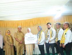 PLN UP3 Parepare Bantu Pengembangan Kain Sutera Kelompok Wanita Cantika Sabena