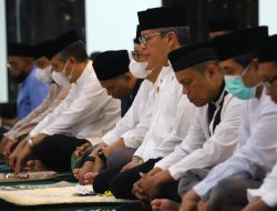 Taufan Pawe Ajak Warga Salat Jumat Berjemaah di Masjid Terapung Parepare