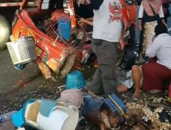 Diduga Ngantuk, Truk Tangki Pertamina Tabrak Angkot, 1 Orang Meninggal