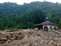 Akmal Malik Ajak Stakeholder Bantu Korban Banjir dan Longsor di Sulbar