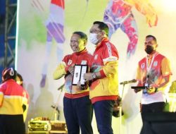 Gubernur Jawa Barat Ridwan Kamil Raih Penghargaan Kategori Pembina