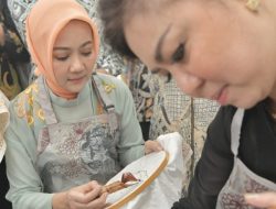 Atalia Resmikan Rumah Belajar Batik Tasikmalaya