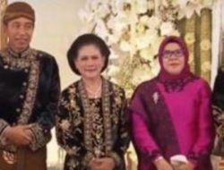 Presiden Jokowi Minta AAS Foto Bersama, Padahal Tamu Antrian Panjang