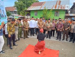 Didampingi Bupati AST, Wamen Agama Launching Kampung Zakat di Majene