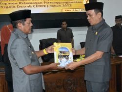 Bupati Soppeng Serahkan LKPJ 2022 kepada DPRD