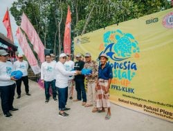 Sejahterakan Pembudidaya Rumput Laut Bulu Cindea, Semen Tonasa Bagikan Paket Tali Pengikat