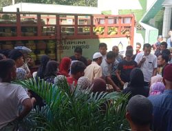 Warga Serbu Operasi Pasar LPG 3 Kg, Syaratnya Bawa Fotocopy KK