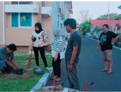 Ciptakan Lingkungan Bersih, Jajaran Diskominfo Majene Kerja Bakti