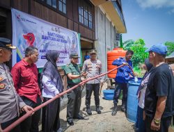 Masyarakat Parepare Apresiasi Sinergi TNI-Polri, Berbagi Air Bersih di Tengah Kemarau