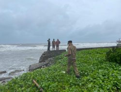 Warga Pesisir dan Nelayan Dihimbau Meningkatkan Kewaspadaan Cuaca Tak Menentu