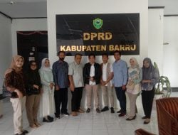 Anggota DPRD Pangkep Kunjungan ke Kantor DPR Barru