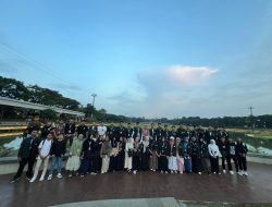 Lantunan Zikir Siswa SMAIT Al-Fityan School Gowa Iringi Perjalanan Edutour Pulau Jawa