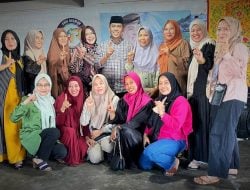 Penuhi Undangan Halal bi Halal Kerabat di Belawa, Andi Rosman Apresiasi Tim Bunga AR 14 Kecamatan se Wajo