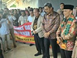 Pengurus Pusat IKA UNHAS dan IKA Maros Sambut Pj Gubenur Sulsel Zudan Arif di Bandara