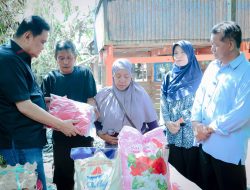 Bupati Barru Serahkan Bantuan Untuk Korban Kebakaran Dusun Panrenge