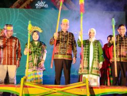 Meriah Pembukaan Festival Gau Maraja Meompalo Karellae di Taman Colliq Fujie