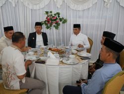 Salat Idul Fitri Bersama Masyarakat di Masjid Raya, Akbar Ali Halal Bihalal Tanpa Sekat di Rujab Wali Kota Parepare