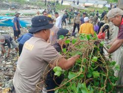 Hari Lingkungan Hidup Sedunia: Pemkot Parepare Kolaborasi TNI-Polri Bersih-bersih Pantai