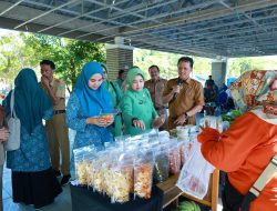 Pemkab Barru Gelar Gerakan Pangan Murah di Taman Colliq Pujie