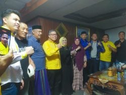 Erat-Bersalam Silaturahmi ke Keluarga Besar Erna Durahman