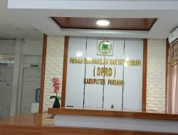 Setelah Terima Gaji Pertama, Anggota DPRD Pinrang Masih Bekerja Santai