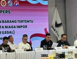 Taruna Ikrar : BPOM dan Satgas Tata Niaga Import tidak Ada Kompromi akan Basmi Kosmetik Impor Ilegal