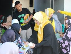 Blusukan di Ujung Bulu, Warga Nilai Erat Bersalam Paling Ideal Lanjutkan Pembangunan