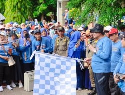 Bupati Barru Lepas Ribuan Guru Jalan Sehat HGN