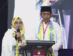 Pertanyaan Panelis Soal Atasi HIV/Aids di Debat Terakhir, Erat Bersalam Siapkan Konsep Berbasis Edukasi dan Pendekatan Keagamaan