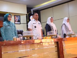 Buka Muscab VIII IBI, Wakil Wali Kota Hermanto Apresiasi Peran Bidan sebagai Garda Terdepan Layanan Kesehatan Ibu dan Anak