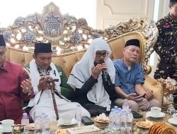 100 Hari Wafatnya Hajja Komo Binti Canring, Ibunda Dr. H Surianto Didoakan Ribuah Jamaah