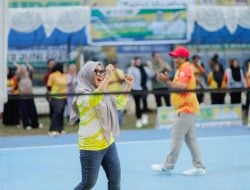 Andi Ina Buka Turnamen Bola Voli di Mangempang
