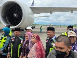Tiba di Indonesia, Rombongan Jemaah Haji Parepare Dijemput Langsung Wali Kota Tasming Hamid di Asrama Haji Makassar