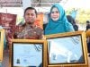 Tasming Hamid Terima Penghargaan BKKBN di Peringatan Harganas ke-32